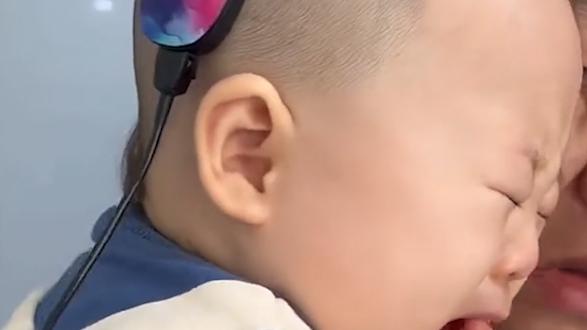 听障宝宝首次听到声音瞬间的感动与震撼，从恐惧到喜悦的转变之路