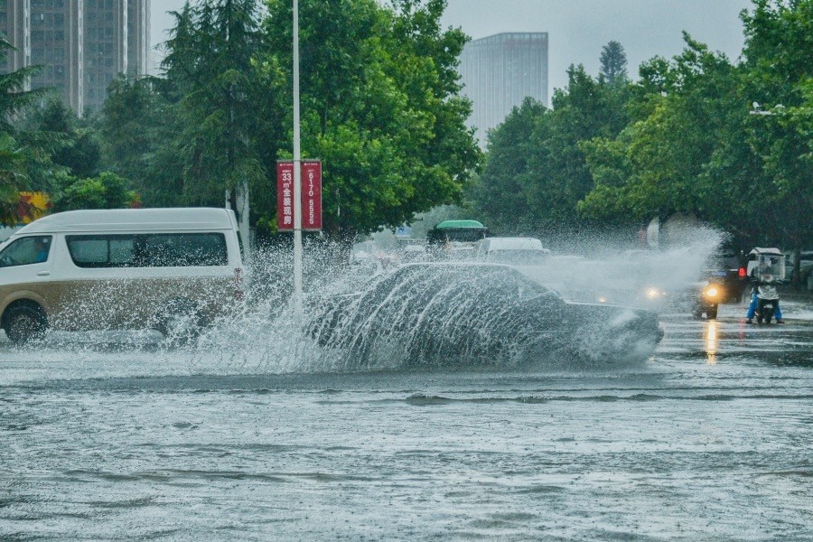 郑州暴雨最新消息,郑州暴雨最新消息——科技守护家园的力量展现