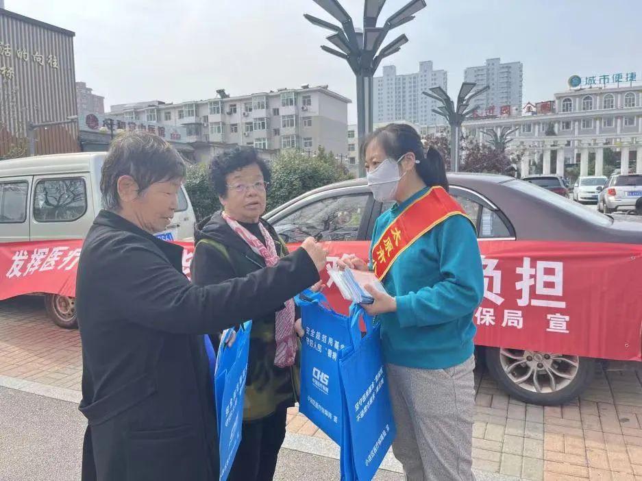 小米最新款手环，小巷中的隐藏魅力，探索未知宝藏的手环之选