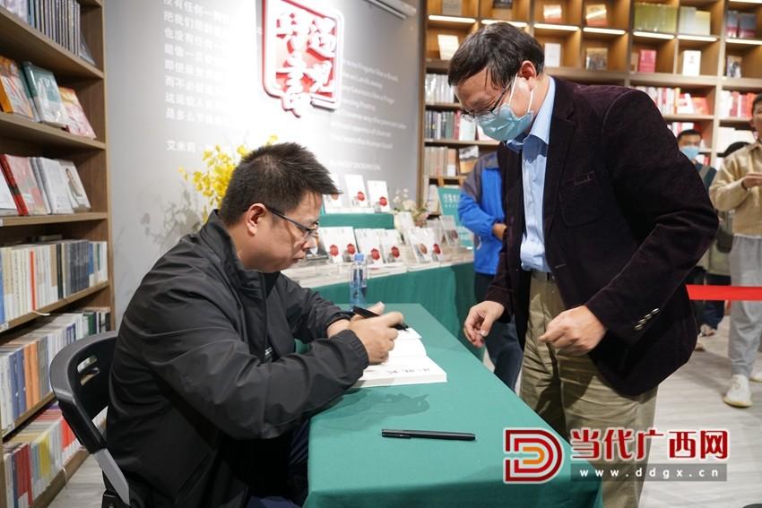 最新肺炎病毒感染下的生活趣事与日常观察