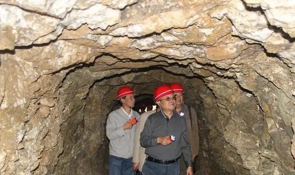精准一肖一码揭老钱庄,地质资源与地质工程_KDN83.331精英版