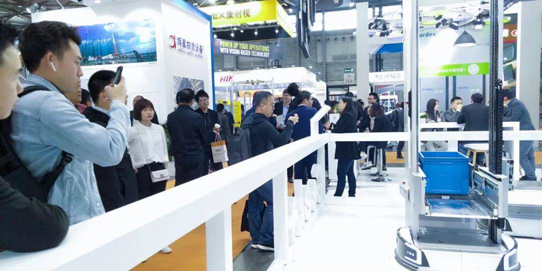 东莞UV机长招聘，变化中的自信，学习成就未来职业发展