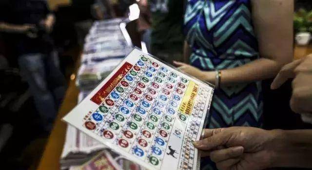 新澳门十码中特期期准,数据解析支持策略_MP53.569-1