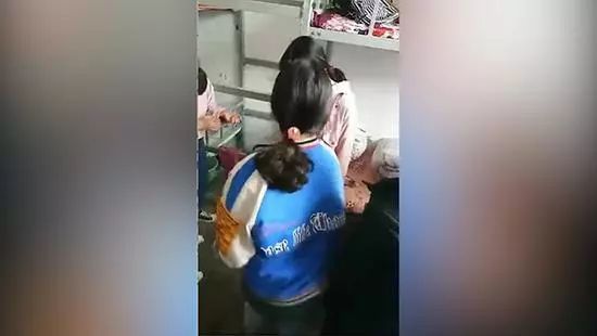 女学生打架最新视频,女学生打架最新视频？不，我们谈论的是探索自然美景的旅行！