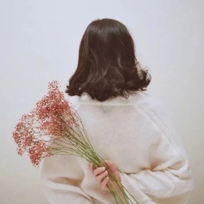 韩版女生头像与科技新品，重塑生活美学的侧脸与背影风采