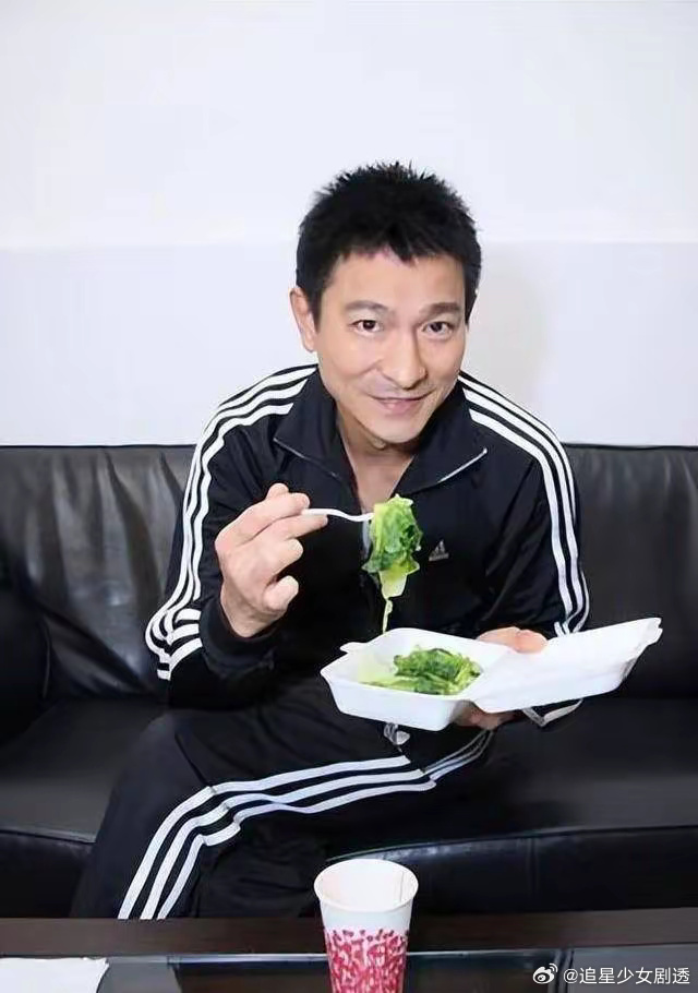 小巷深处美食探秘