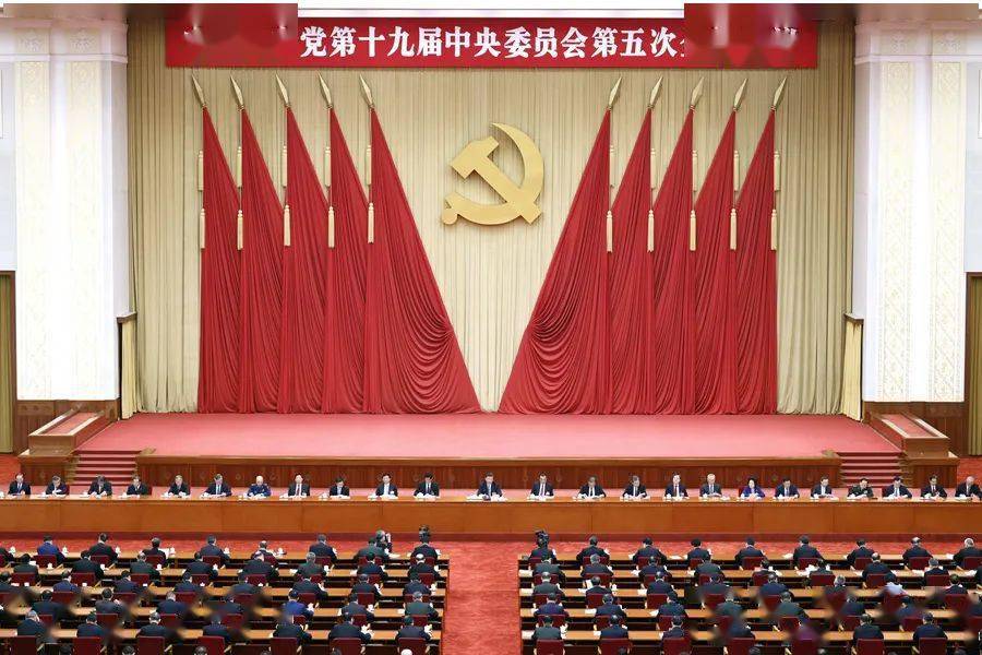 新疆党委最新任免，变化带来的自信与成就感展望