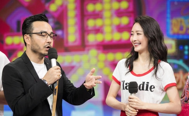 天天向上魏晨最新一期，科技前沿的高科技产品深度解析